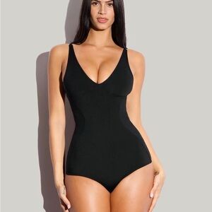 T3 Plungey Contour Hipster